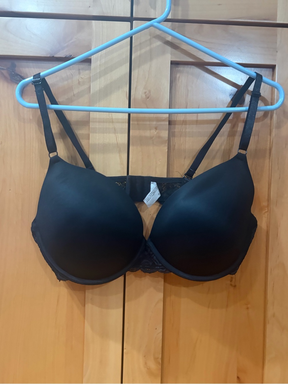 Maidenform Black T-Shirt Bra with Lace Trim 40D